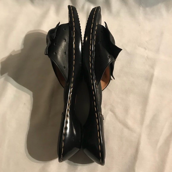 Size 9/40 1/2 Women’s Born Black Bow Sandals - Picture 6 of 8